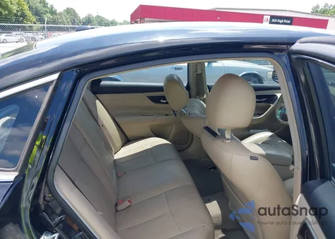 2013 Nissan Altima 2.5 Sl z USA, uszkodzony, nr VIN 1N4AL3AP3DN438423